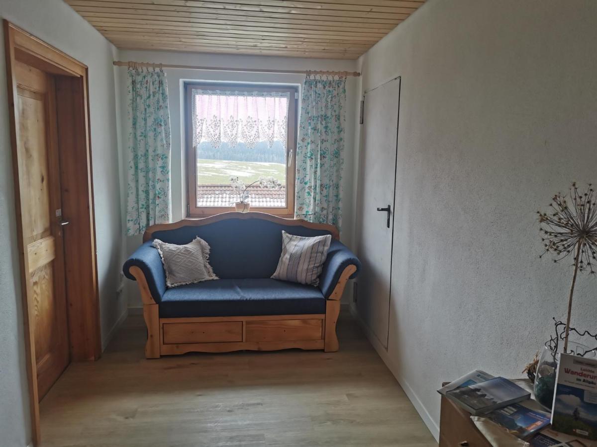 Apartment Auszeit Mit Kueche Viel Ruhe Und Natur Untrasried المظهر الخارجي الصورة