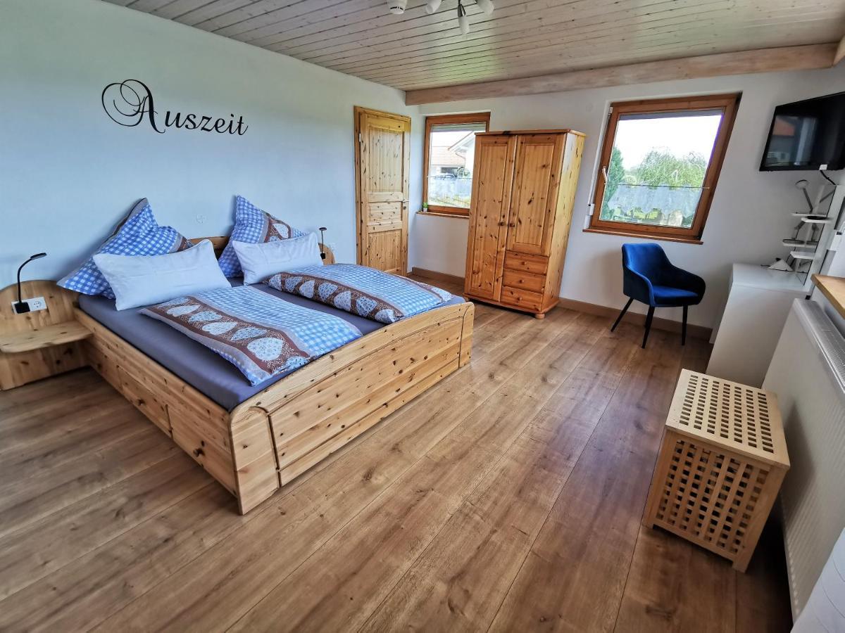 Apartment Auszeit Mit Kueche Viel Ruhe Und Natur Untrasried المظهر الخارجي الصورة
